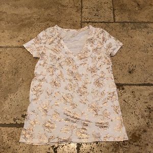 Rose gold & White V neck